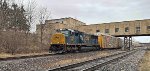 CSX 4540 leads X224.